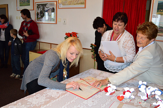 V Myslívě  přivítali nové občánky 2014