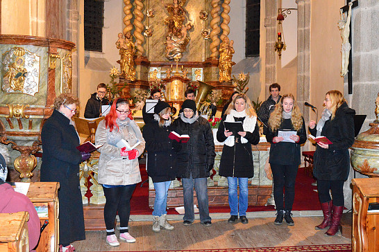 V Myslívě se rozezněl kostel - prosinec 2016