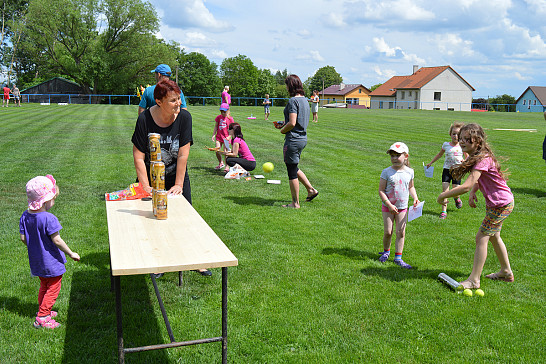 V Myslívě na hřišti se děti vyřádily s pěnou 2. 6. 2018