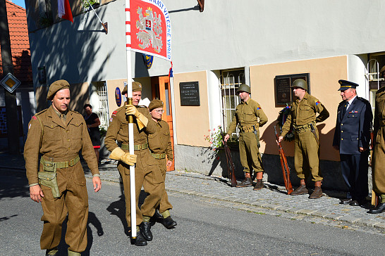 V  Myslívě  se  konala  oslava  75  let  osvobození    