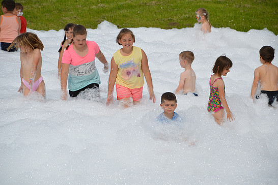 Oslava  Mezinárodního  dne  dětí  se  konala  na  hřišti  v Myslívě 5.6.2021